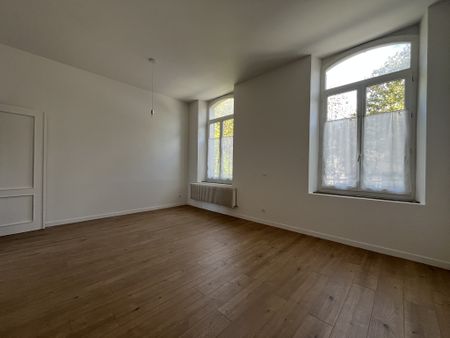 2 pièces - 52,95m2 - proche gare - rénové - Photo 3