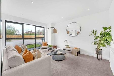 Warrington Road, Bold Heath, WA8 - Photo 2