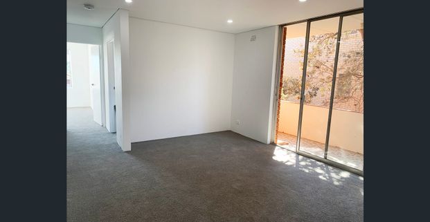 Newly renovated two bedroom apartment in perfect summer location - Photo 1