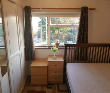 1 bedroom in a house share to rent - Photo 6