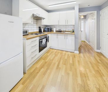 1 bedroom property to rent - Photo 4