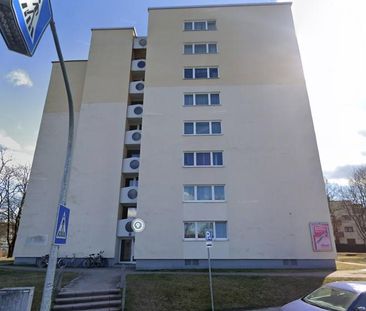 Komfortable 2-Zimmer-Wohnung mit Balkon - Foto 1