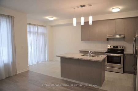 For Lease - 1475 Blackmore Street, Innisfil, Ontario - Photo 3