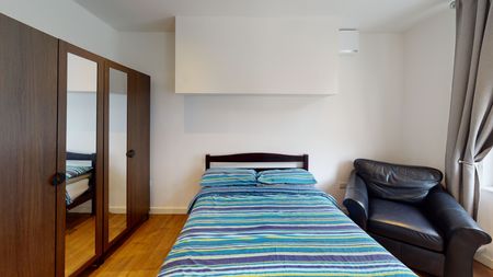 Studio 4, 54 Glasshouse Street, NG1 3LW, NOTTINGHAM - Photo 2