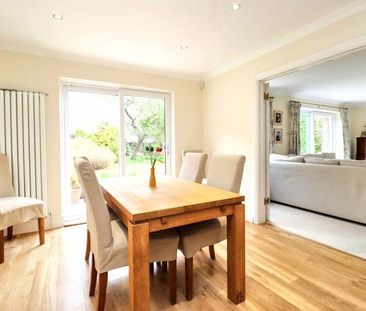 5 bedroom detached house to rent - Photo 3