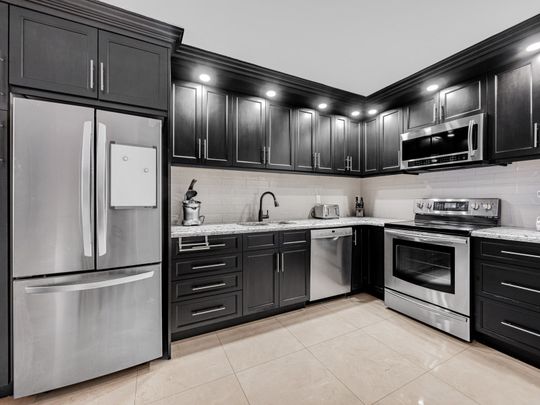 For Lease - 110 Bloor Street Unit# 1306, Toronto, Ontario - Photo 1