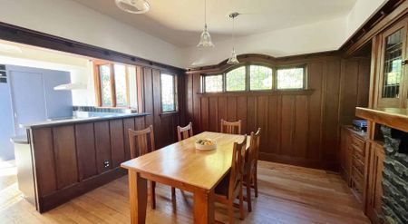 ASHBURTON, THREE BEDROOMS, HEAT PUMP, LOG BURNER - Photo 3