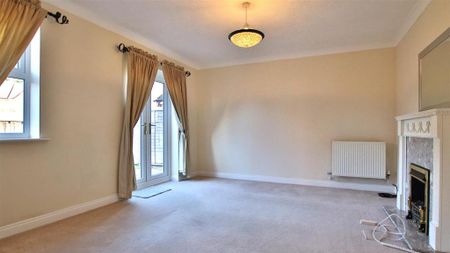 3 bedroom detached house to rent - Photo 2