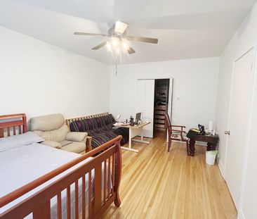 4889 Av. Montclair Montréal (Côte-des-Neiges, QC H4V - Photo 4