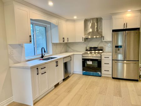 For Lease - 38 Thorncroft Crescent Unit# Upper, Ajax, Ontario - Photo 2
