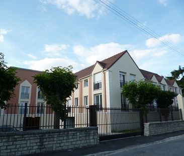 Location Appartement 3 pièces 71m² - Photo 2