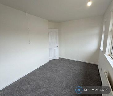 2 bedroom semi-detached house to rent - Photo 4