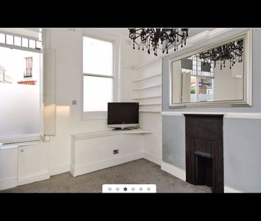 1 Bed Flat, Tasso Road, W6 - Photo 1