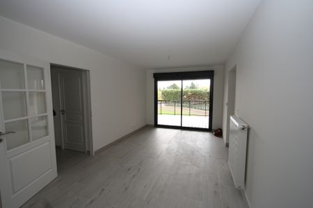 LOCATION d'un appartement F3 (56 m²) à SAINT JEAN DE BRAYE - Photo 4