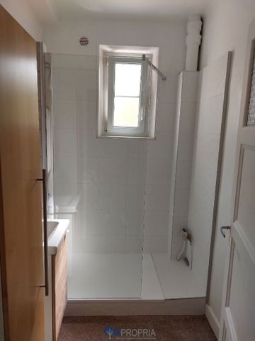 Location Appartement 3 pièces 59m² - Photo 3