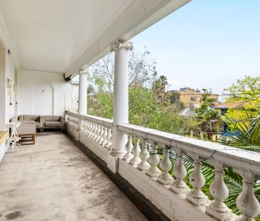 HERITAGE CHARM - Photo 4