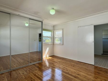 4 Lima Street, Greenacre NSW - Photo 2