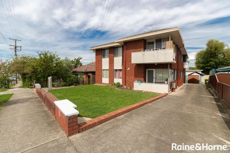 2/45 Iron Street, North Parramatta, NSW 2151 - Photo 5