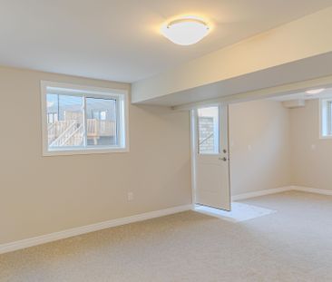 For Lease - 22 Willson Drive, Thorold, Ontario - Photo 2