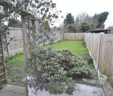 3 Bedroom Mid Terraced House, Chester - Photo 2