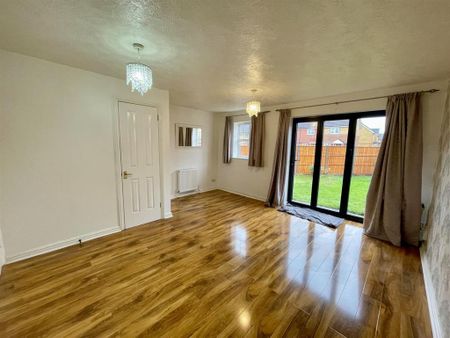 3 bedroom end of terrace house to rent - Photo 2