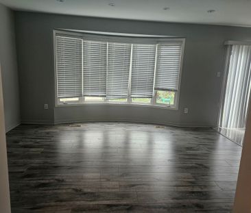 For Lease - 24 John W Taylor Avenue, New Tecumseth, Ontario - Photo 2