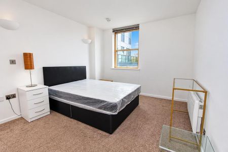2 bedroom flat to rent - Photo 4