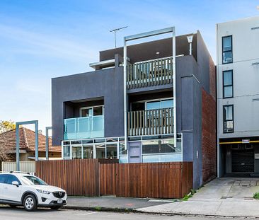 Unit 2/153 Barkly Street, Brunswick. - Photo 3