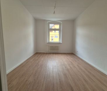 Renovierte 2-Zimmer-Wohnung sucht neue Mieter! Besichtigungstermine... - Photo 2