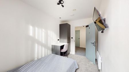 3 bedroom terraced house to rent - Photo 2