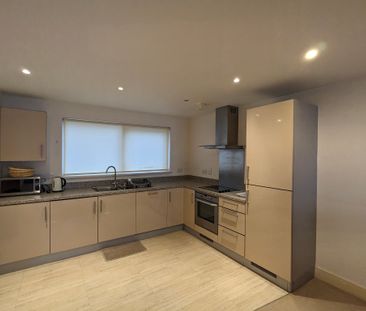 Meridian Bay, Trawler Road, Marina, Swansea, SA1 1PG - Photo 5