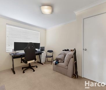 54 Wyatt Road, Hocking, WA 6065 - Photo 2