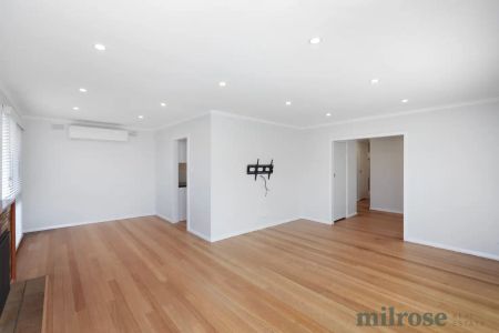 10 Vaina St, Werribee VIC 3030 - Photo 4