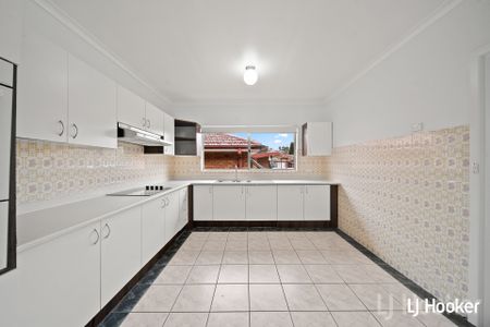 3 Hazelwood Street, Queanbeyan NSW 2620 - House For Rent | Domain - Photo 3