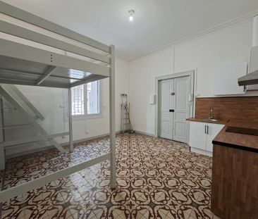 Location Appartement 1 pièce 22m² NIMES 30000 - Photo 1