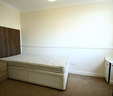 5 Bed - **bills Inclusive** Duke Street, Sunderland - Photo 4