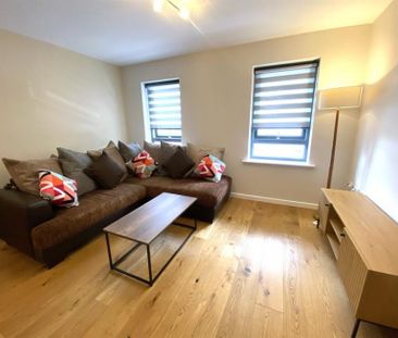 1 Bedroom Apartment To Let - Photo 2