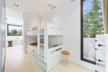 Luxury Villa for rent in Estepona, Spain - Photo 3