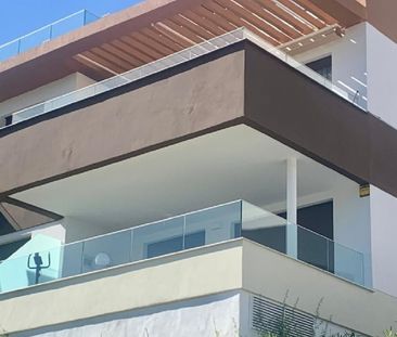 3 Bedroom Apartment For Rent in Estepona, Málaga - Photo 3