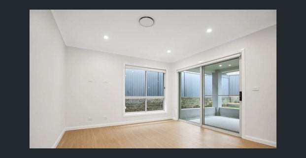 Stylish 4-bedroom family home! - Photo 1