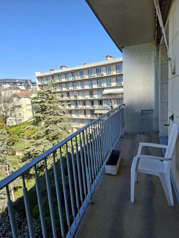 Location Appartement 3 pièces 83m² ST GERMAIN EN LAYE 78100 - Photo 5