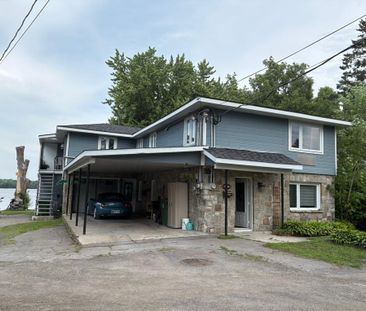 41/2 all renovated on the water - Photo 1