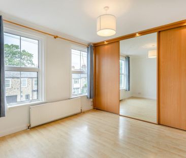 4 bedroom terraced house to rent - Photo 2