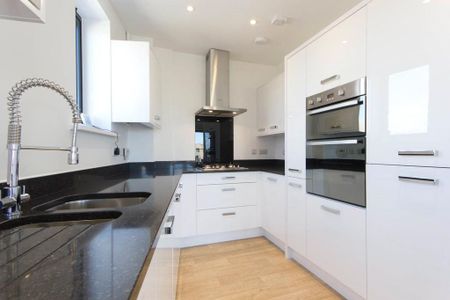 2 bedroom apartment to rent - Photo 4