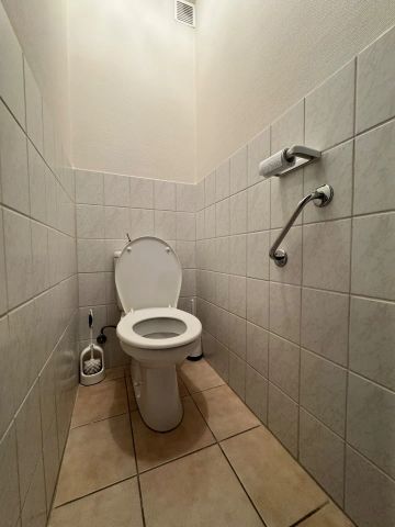 Gelijkvloers appartement met 2 slaapkamers en garage te Aartrijke - Photo 2