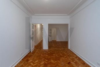 Apartamento T3 em Lisboa