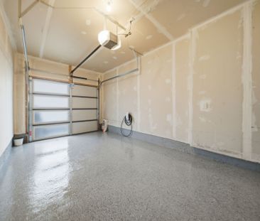 For Lease - 408 Blackburn Drive, Brantford, Ontario - Photo 5