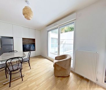 Location Appartement 1 pièce 33m² - Photo 2