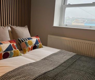 5 bedroom flat share to rent - Photo 4