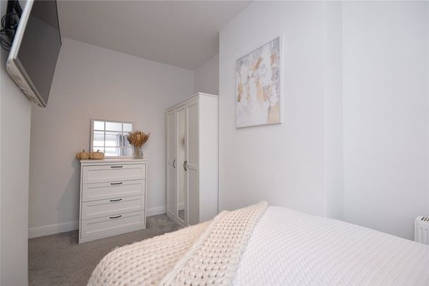 10, South Street, Morley, Leeds, West Yorkshire, LS27 8AT - Photo 1